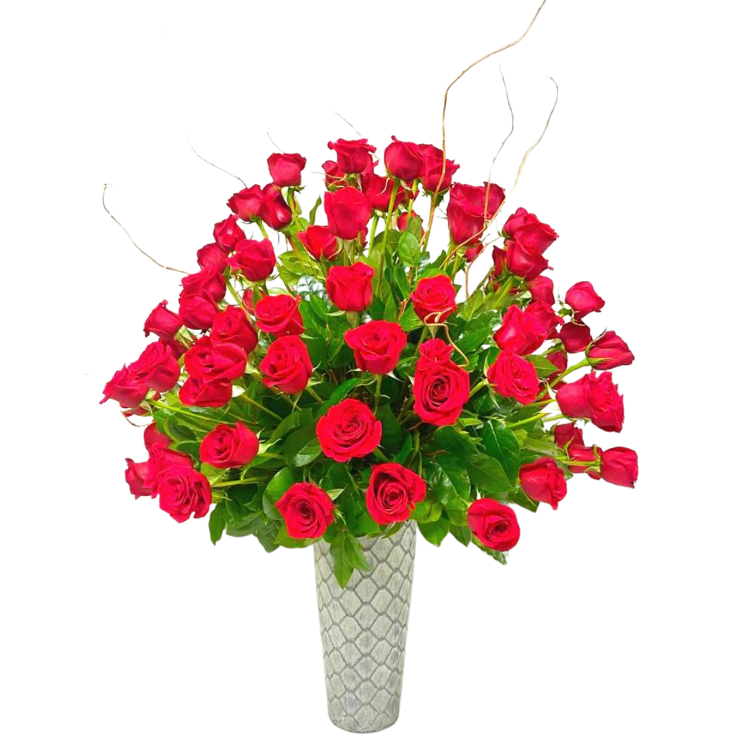 100 Roses flower arrangement