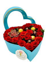 Cargar imagen en el visor de la galería, Corazón de chocolate
